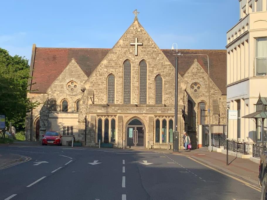 Nero View, Southend City High Street Buitenkant foto